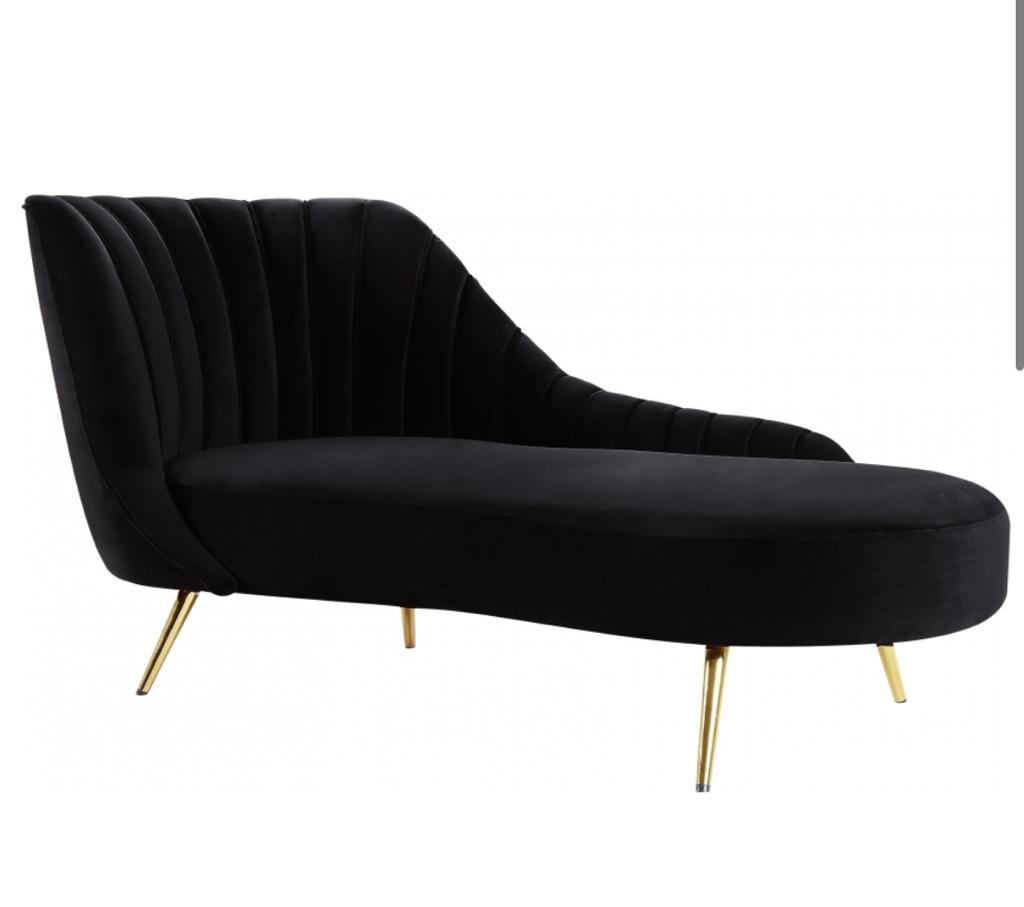 Black Love Seat Rental